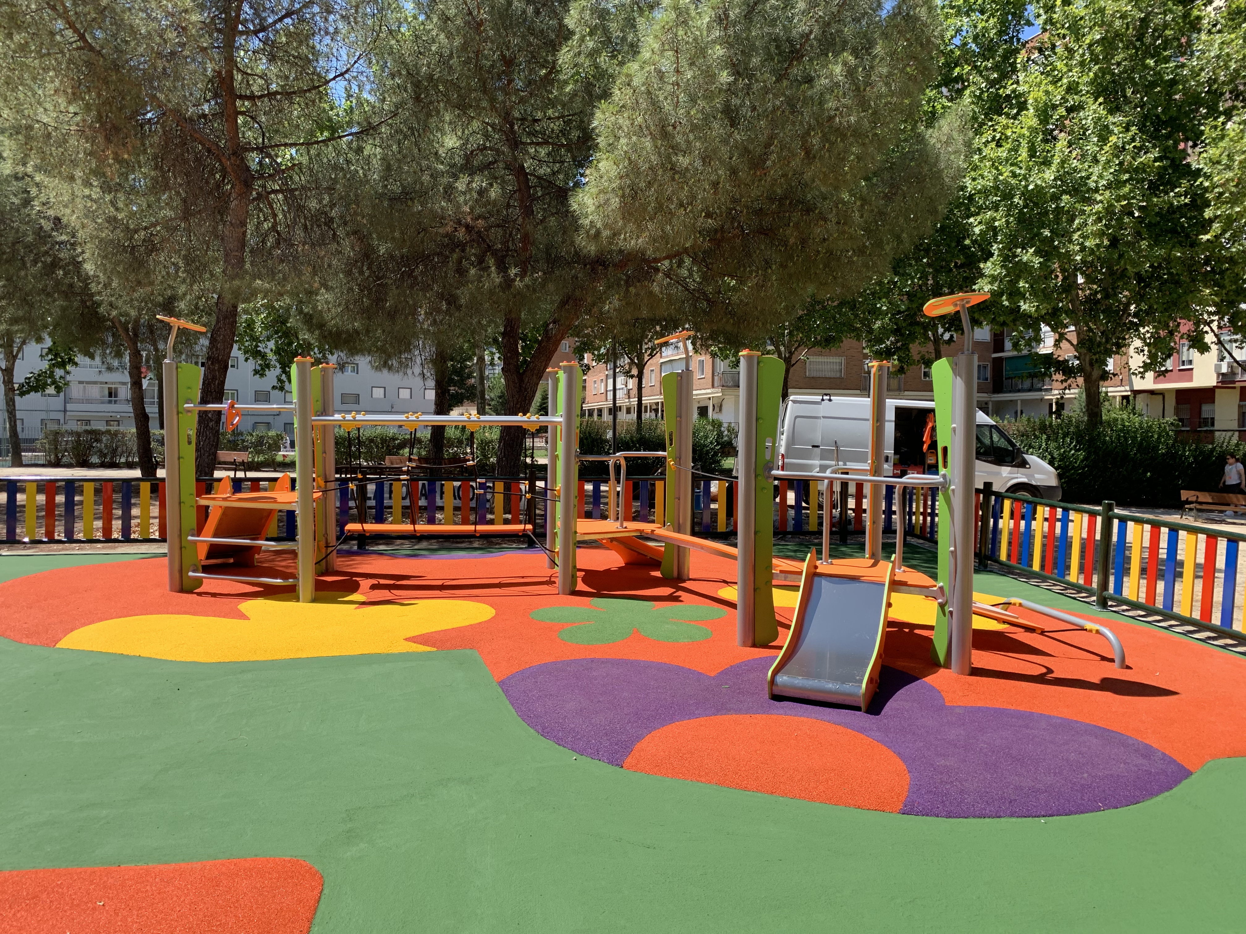 multijuego parque infantil certificado