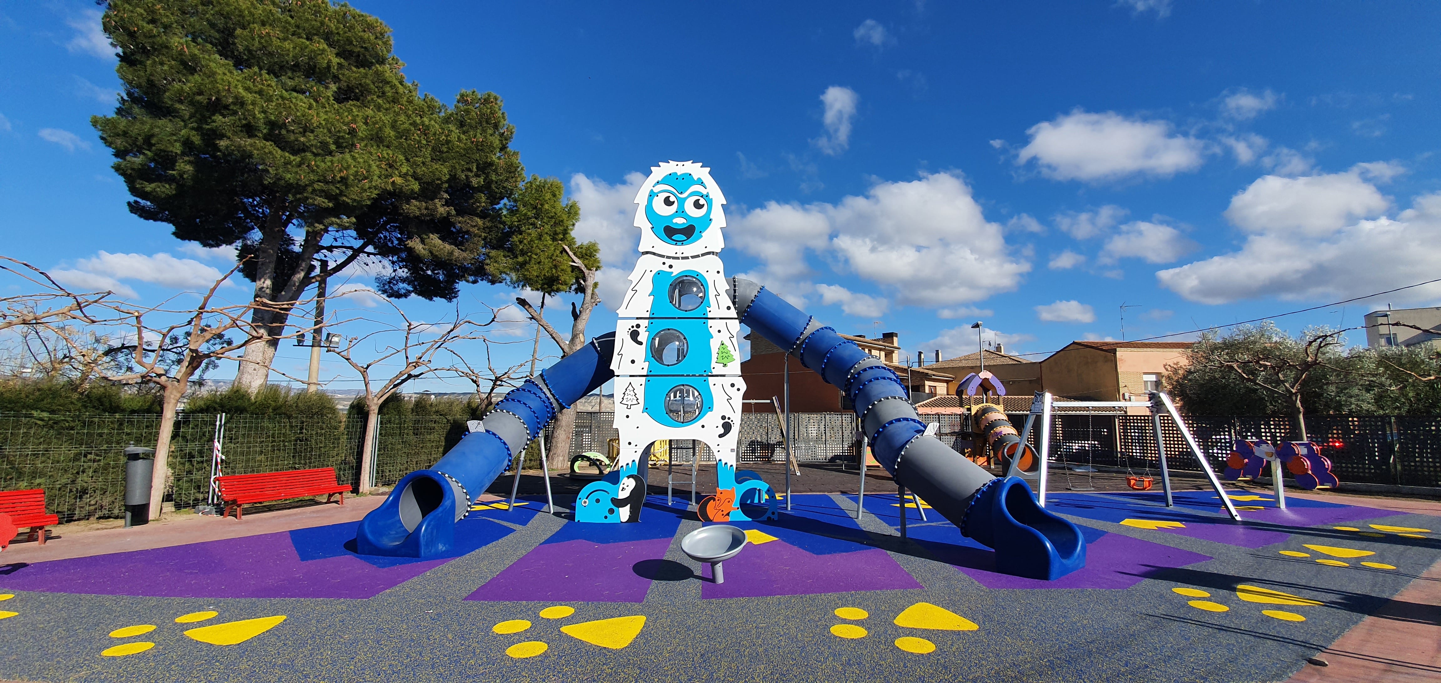 Torre Gigante El Yeti Parques Infantiles Tematizados Alagon_Zaragoza