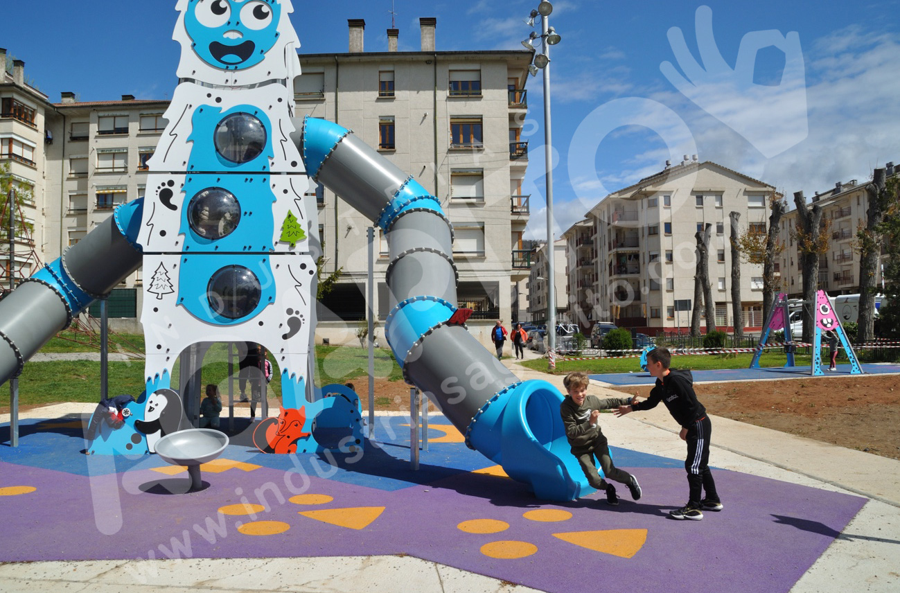 membrilleras jaca torre yeti tobogan gruta