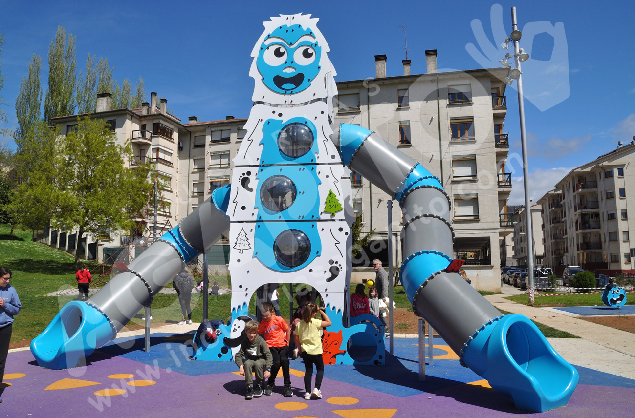membrilleras jaca torre yeti tobogan gruta
