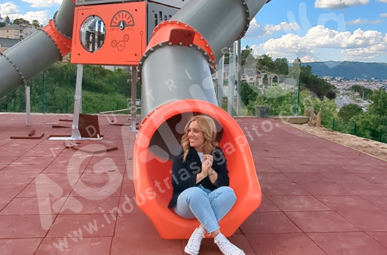 multijuego gigante robot toboganes gruta ourense