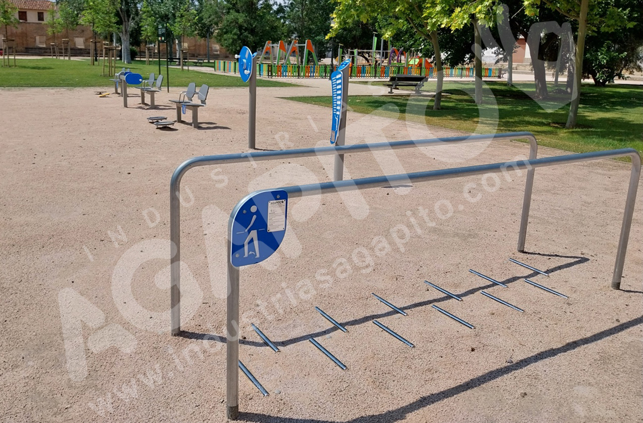 parque mayores cartuja area en 16630