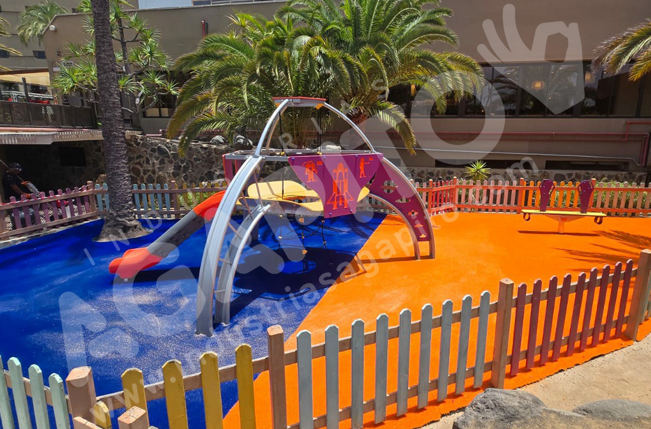 parque infantil ufo hotel continental epdm
