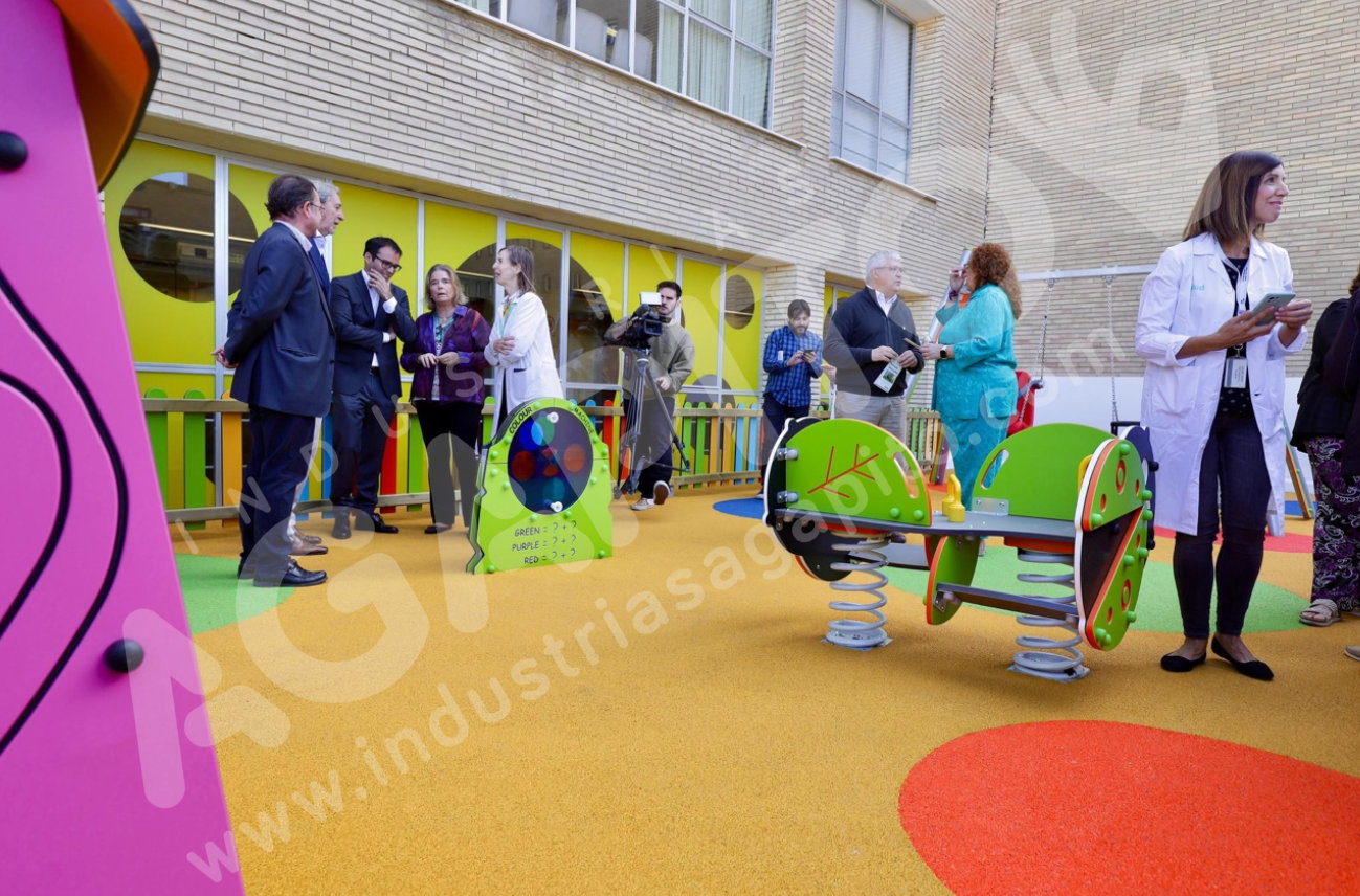 zaragoza hospital parque infantil terraza