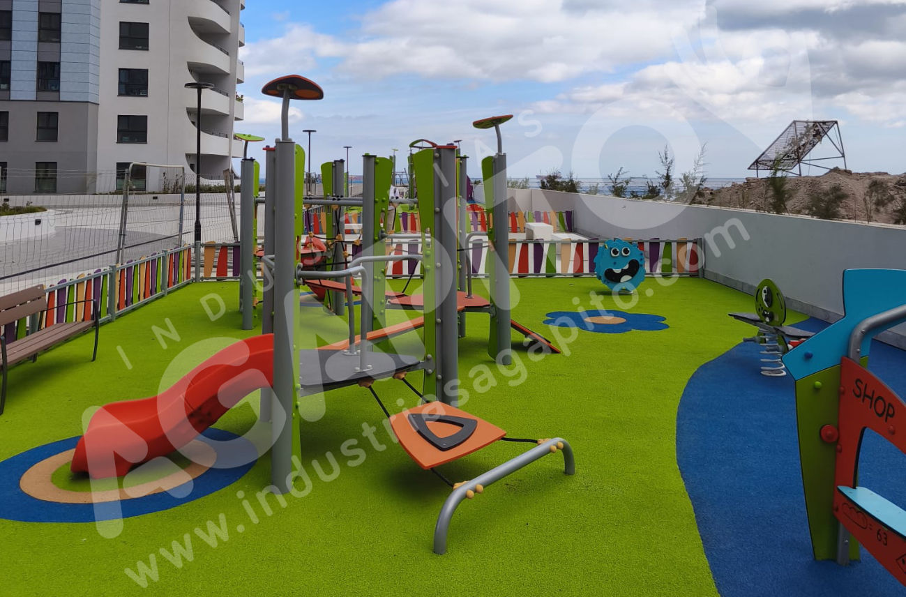 parque infantil gibralatar epdm mobiliario