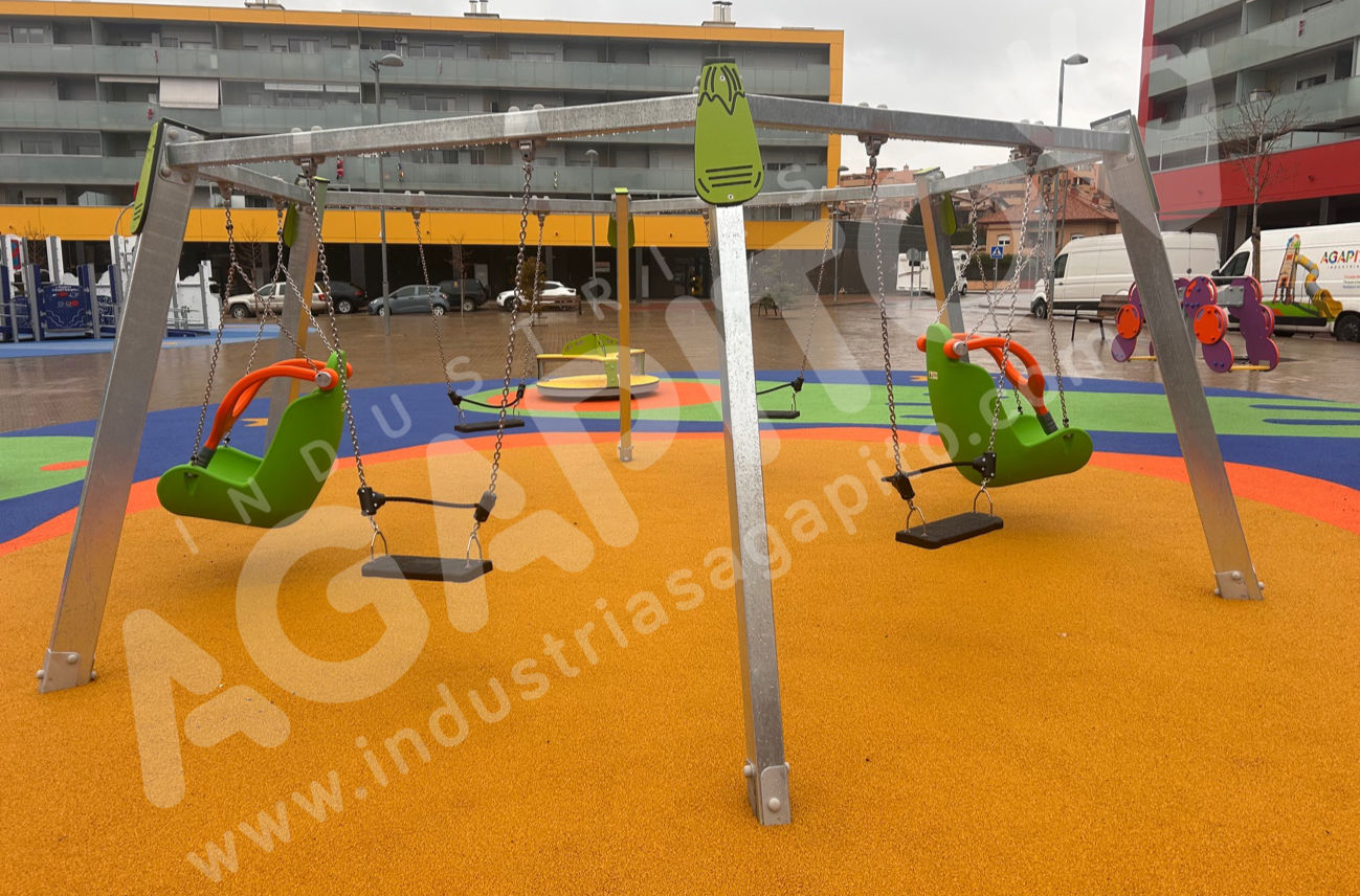 plaza cultura teruel inclusiva sillas ruedas parque infantil