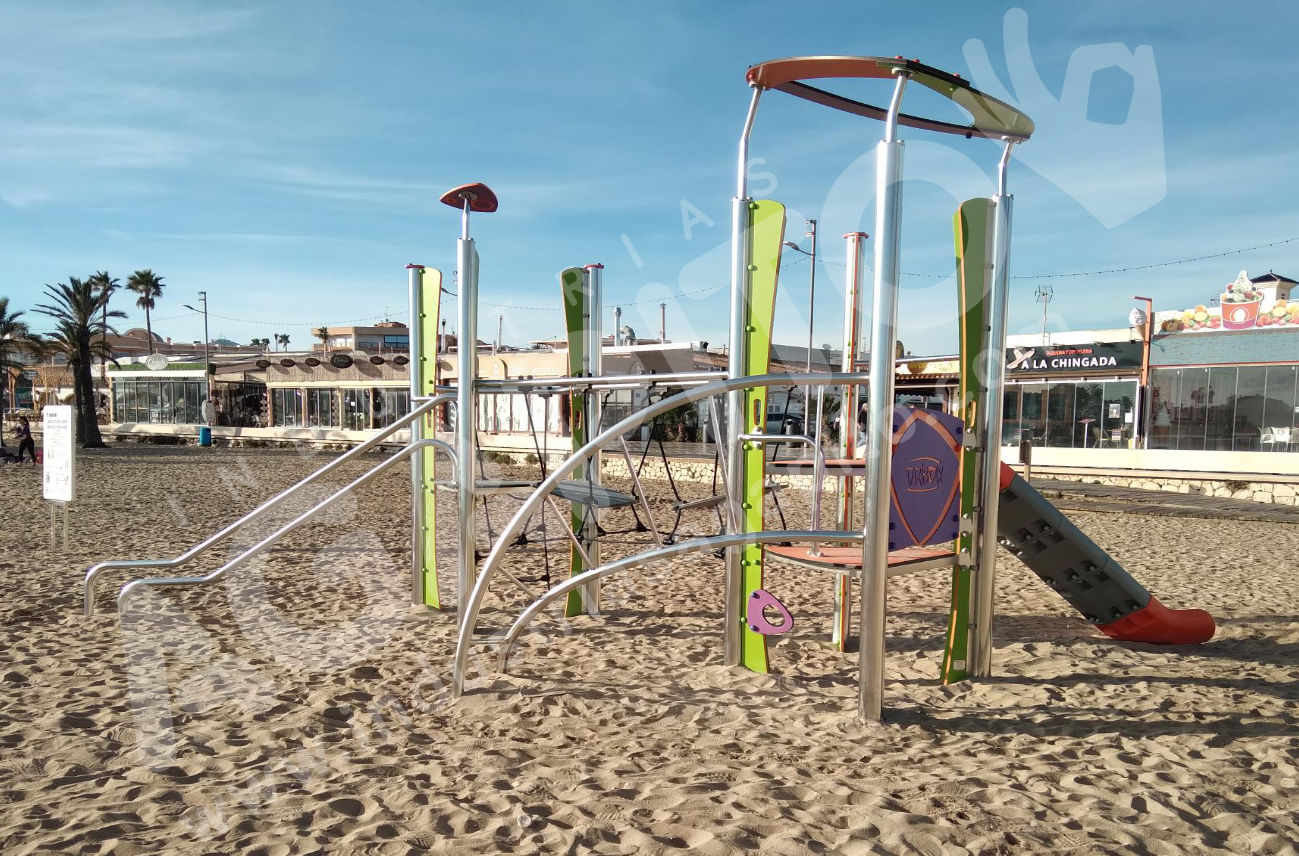 playa javea infantil tobogan gruta