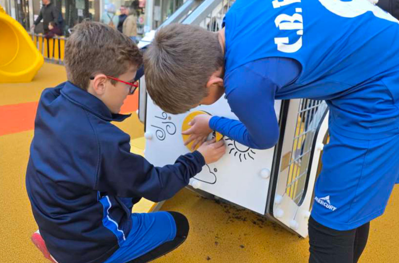 laberinto ventical zaragoza tunel varillas tobogan gruta