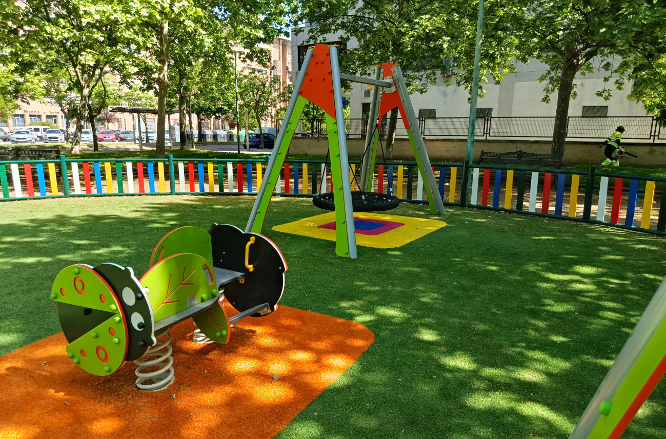 tribox badajoz epdm certificado parque infantil