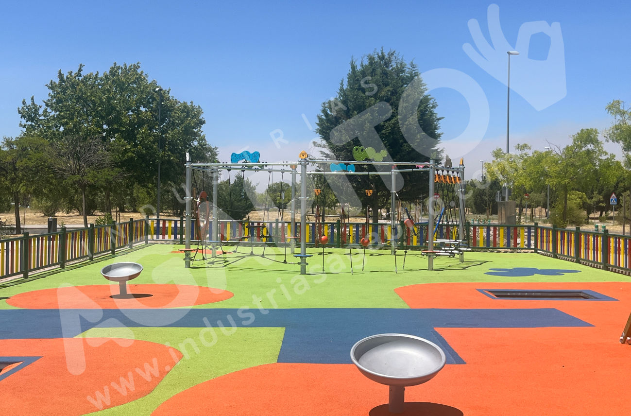 parque infantil laberinto cuerdas alcorcon
