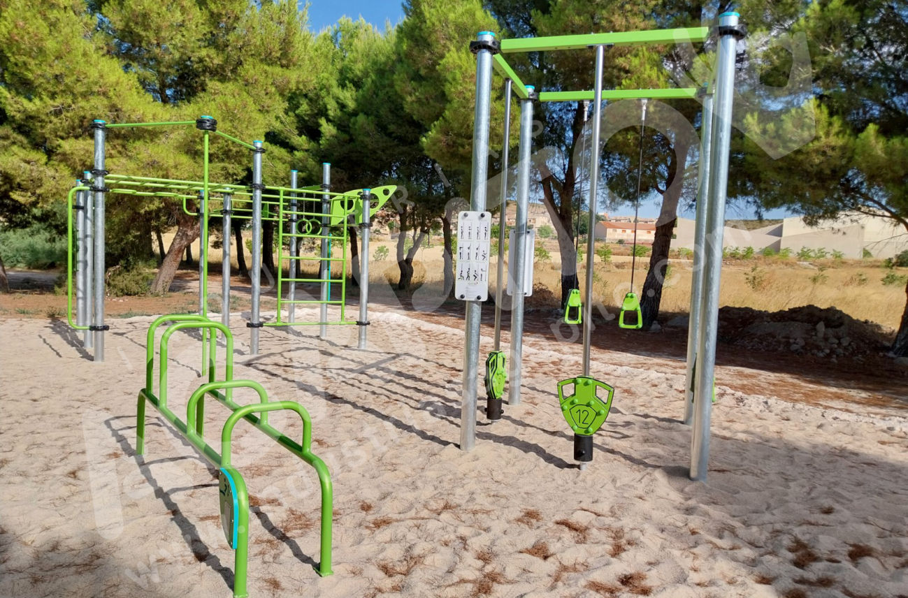 parque infantil deportivo fuendetodos