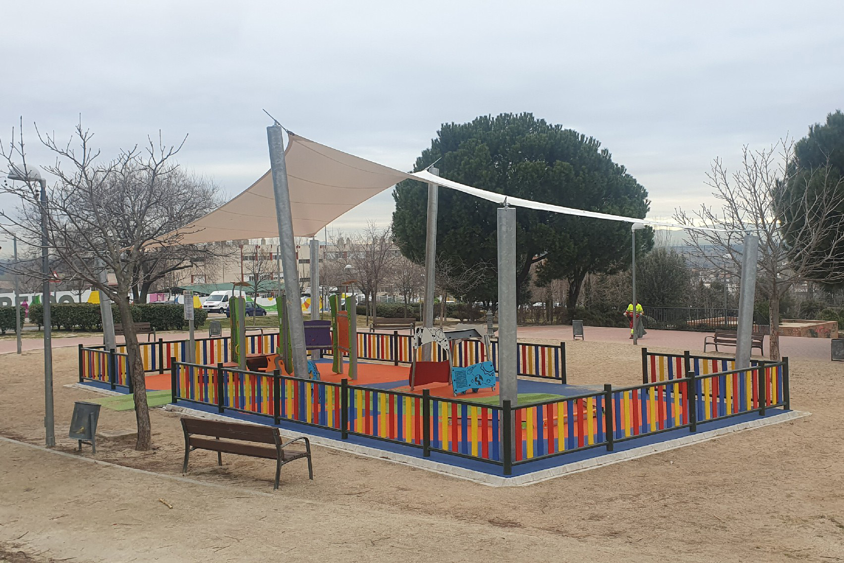 mostoles parques infantiles gimnasio en la calle