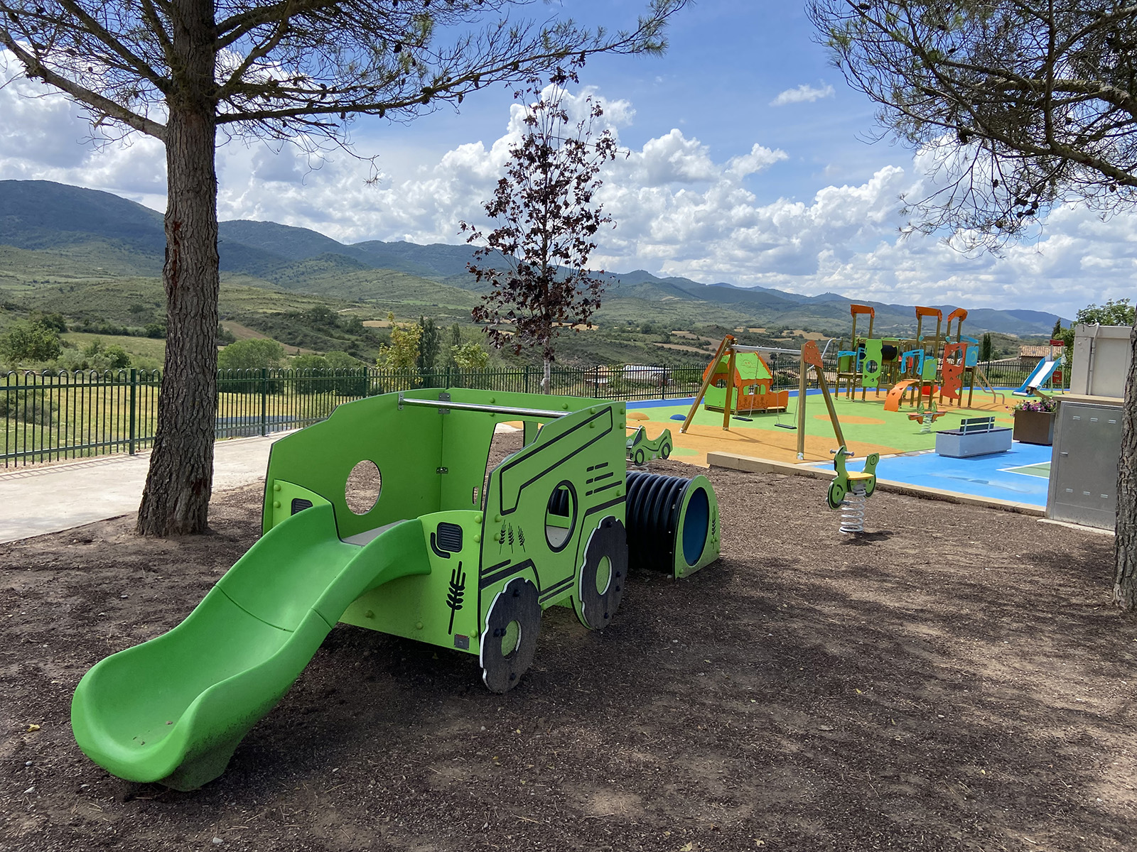 parque infantil veleta prepirineo en 1176