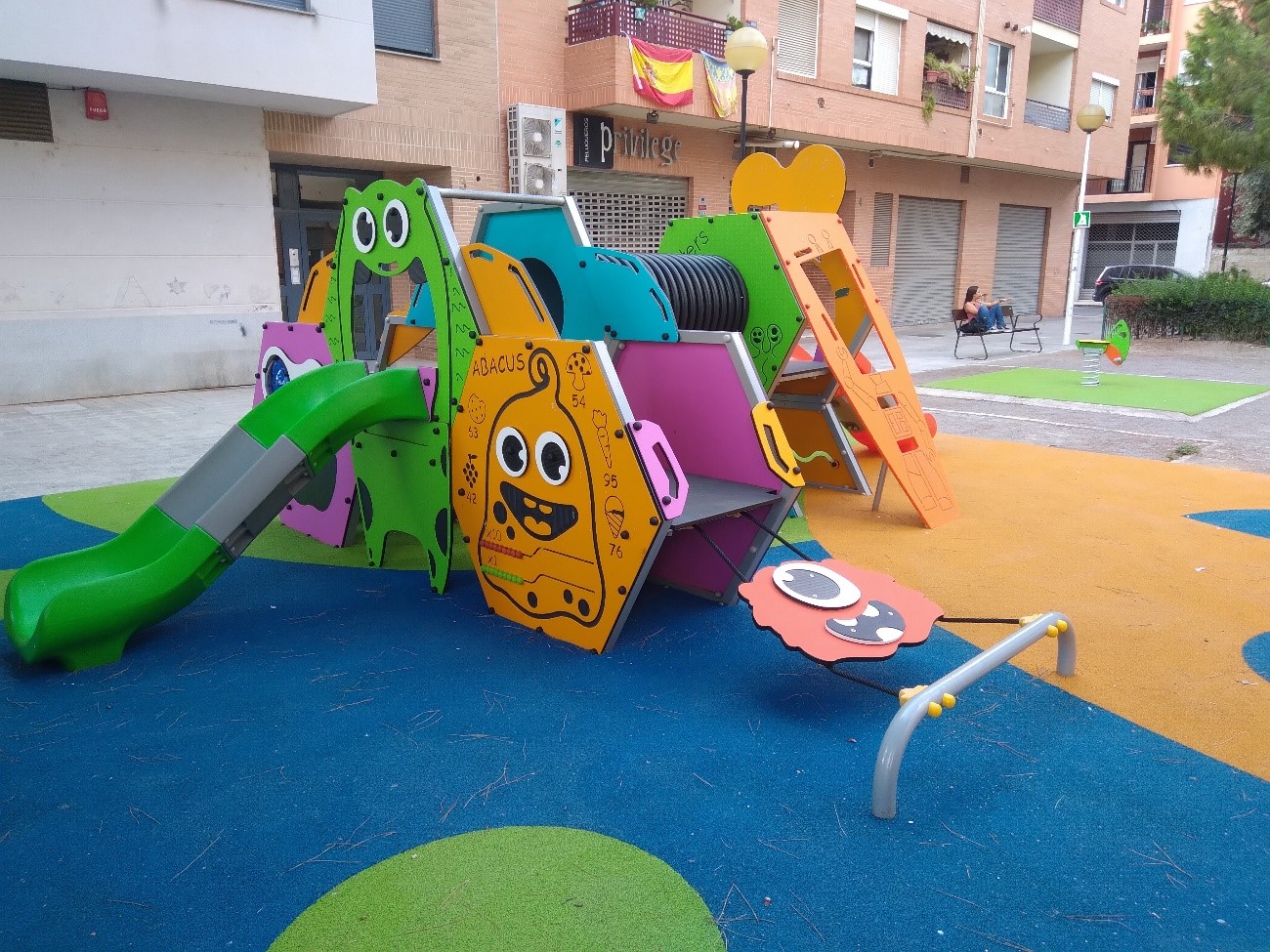 area infantil exteior spooky certificada