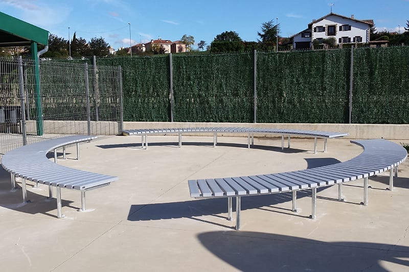 banco modular en plastico reciclado para exteriores