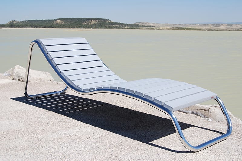 banco urbano tumbona plastico reciclado inox