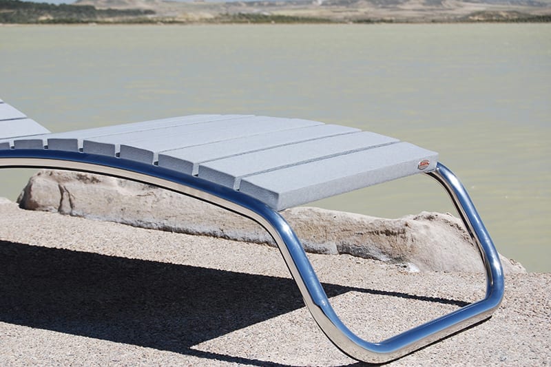 tumbona plastico reciclado soportes inoxidable