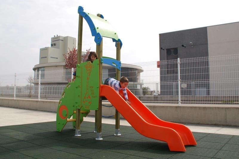 estructura juego torre panel interactivo tobogan
