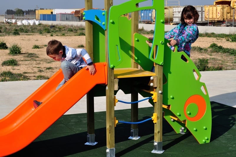 estructura juego torre panel interactivo tobogan