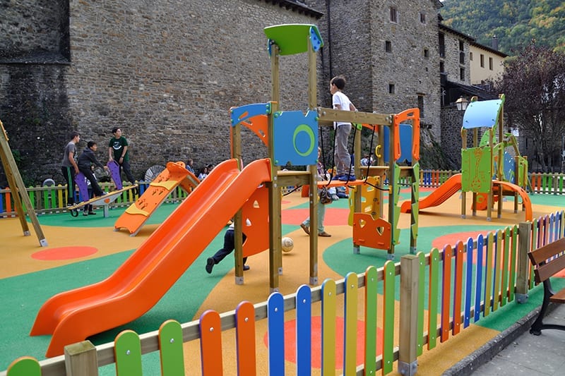 estructura torres puente tobogan certificado seguridad en1176