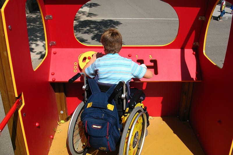 r4282p camio n bomberos accesible sillas de ruedas