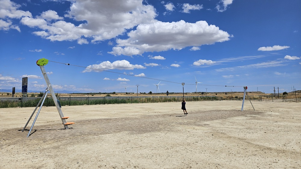 tirolina metalica parque infantil certificada en1176