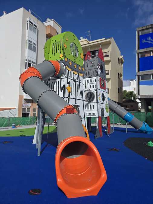 doble torre multijuego gigante tematica