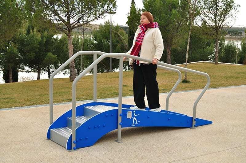 WALKWAY WITH RAMP AND STAIRS Industrias Agapito