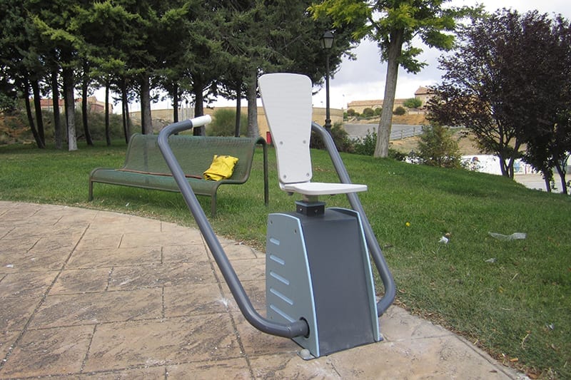 06 r7263 01 ejercicio de remo y abdominales para parques publicos