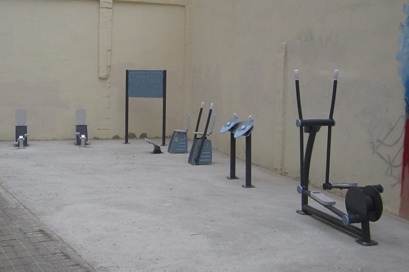 ejercicio rotacion de hombros deporte al aire libre certificado