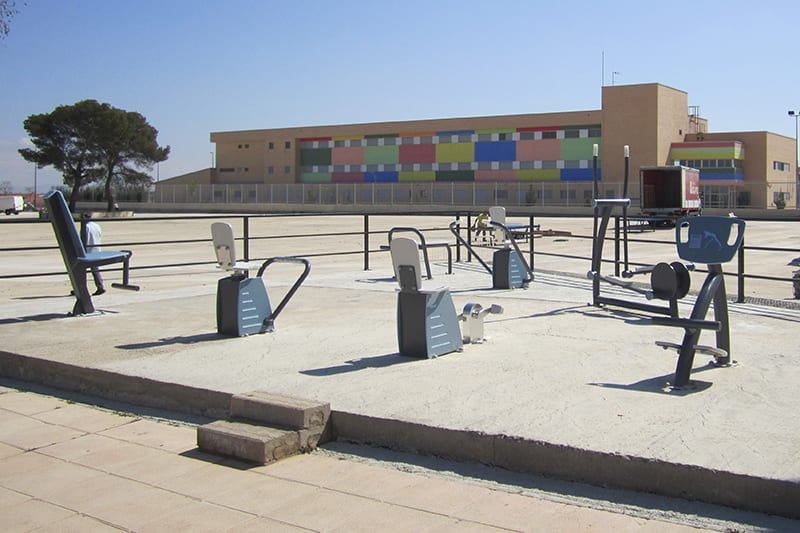 flexo extension de piernas para gimnasios al aire libre