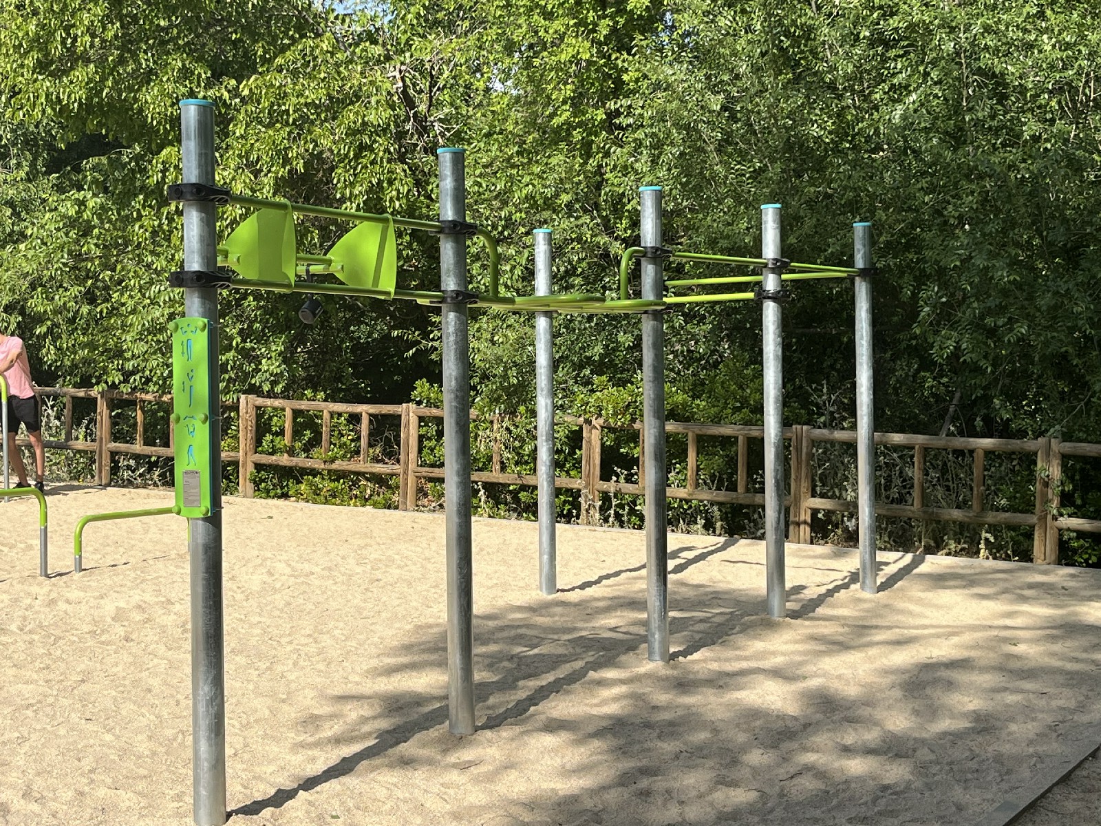 equipamiento street workout homologado para parques publicos