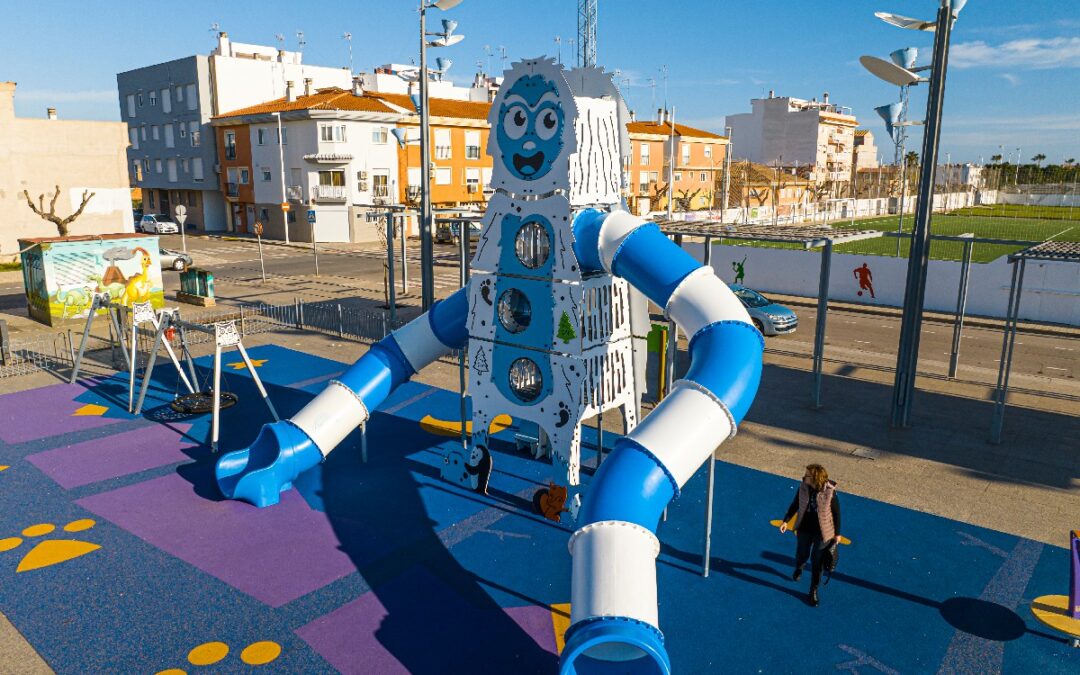 El personaje YETI se convierte en el protagonista de los parques de Moncofa