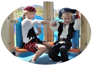 ninos-barco-pirata-300