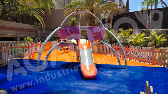 Nuevo parque infantil en el Hotel Continental de Canarias
